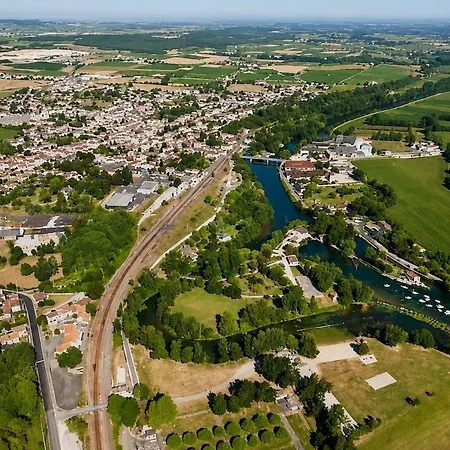 Appartamento Lumineux En Centre-ville Châteauneuf-sur-Charente